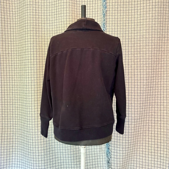 Black Rolled Collar Pull Over Cropped Sweatshirt By Athleta size M - Picture 7 of 8